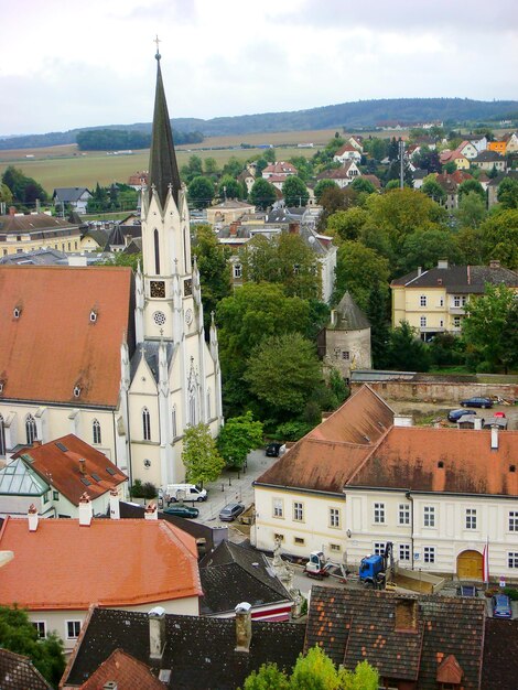 Widok z góry na opactwo Melk w letni dzień Austria