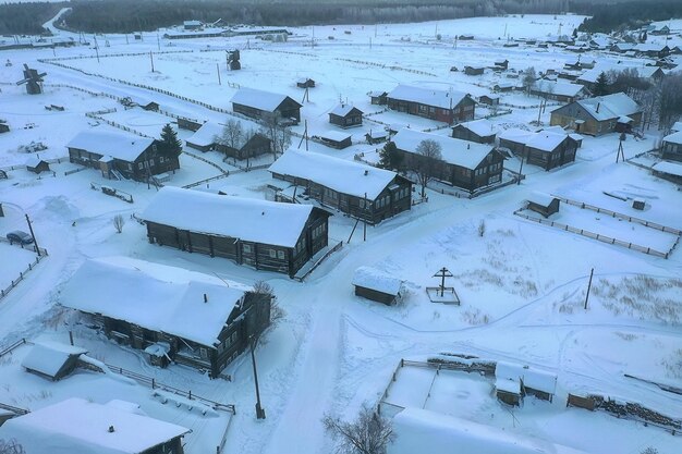 widok z góry na wieś kimzha, zimowy krajobraz rosyjski północny rejon archangielski