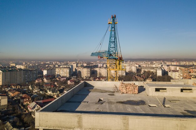 Widok Z Lotu Ptaka Betonowa Rama Wysoki Budynek Mieszkaniowy W Budowie W Mieście.