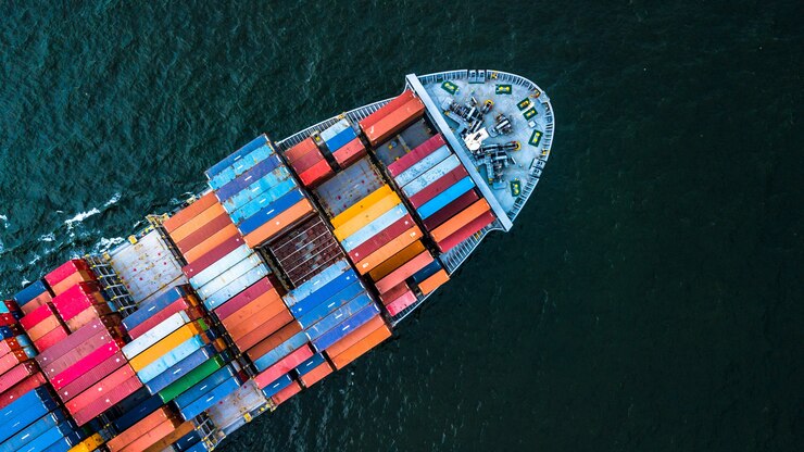 Zdjęcie widok z lotu ptaka container cargo importuje i eksportuje,