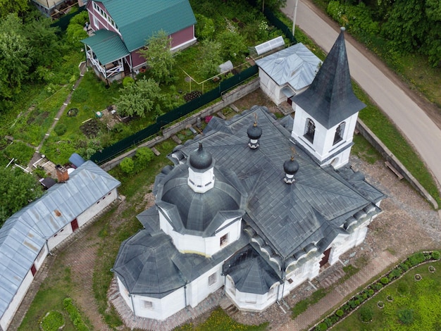 Widok z lotu ptaka Kościół Zmartwychwstania Pańskiego w mieście Tarusa Kaługa Rosja