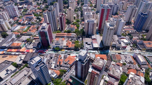 Widok z lotu ptaka miasta Sao Paulo, Brazylia. W sąsiedztwie Vila Clementino, Jabaquara