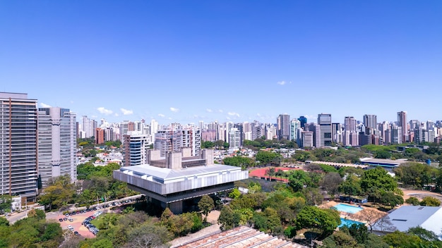 Widok z lotu ptaka miasta Sao Paulo, Brazylia. W sąsiedztwie Vila Clementino, Jabaquara.