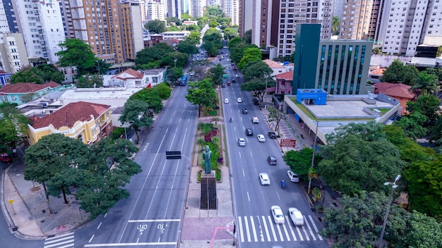 Widok z lotu ptaka na centralny region Belo Horizonte Minas Gerais Brazylia Budynki komercyjne na Avenida Afonso Pena