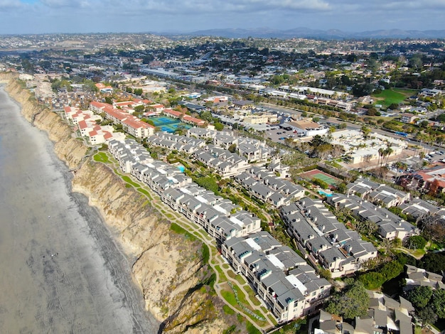 Widok z lotu ptaka na Del Mar North Beach, San Diego, Południowa Kalifornia, USA