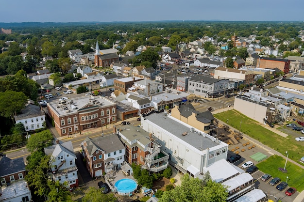 Widok Z Lotu Ptaka Na Domy Jednorodzinne, Dzielnicę Mieszkaniową East Brunswick W Stanie New Jersey