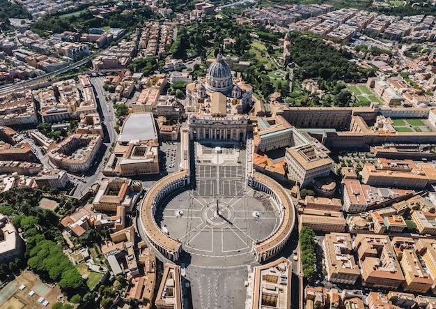 Widok z lotu ptaka na Plac Bazyliki San Pietro w Watykanie Punkt orientacyjny Dome