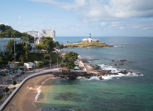 Widok z lotu ptaka na plażę Barra w Salvador Bahia.