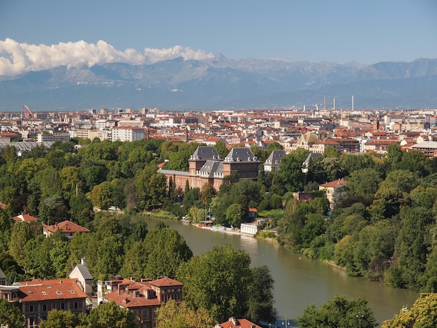 Widok z lotu ptaka na Turyn