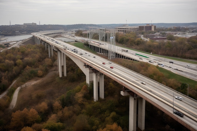 Widok z lotu ptaka na wysoki most z samochodami i ciężarówkami przejeżdżającymi poniżej, stworzony za pomocą generatywnej sztucznej inteligencji