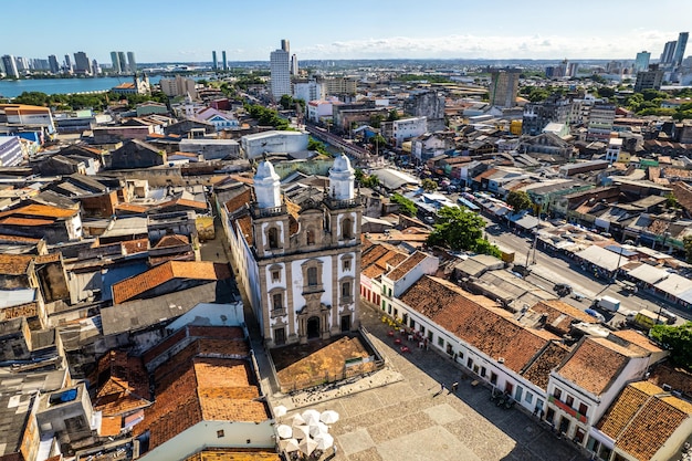 Widok z lotu ptaka na zabytkowe centrum w stolicy Recife w Pernambuco Brazylia