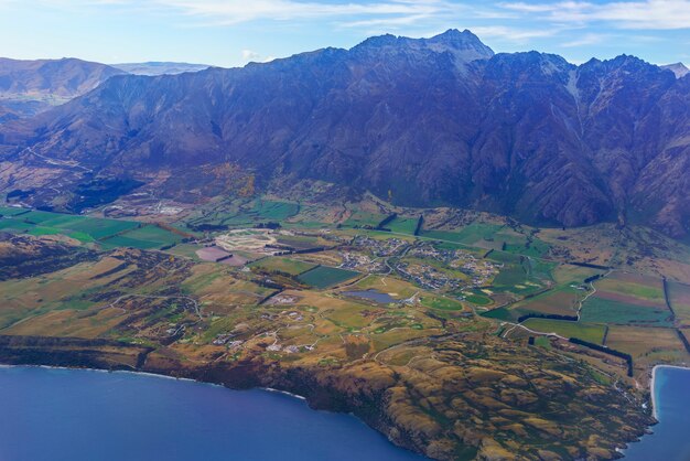 Widok Z Lotu Ptaka Pięknej Scenerii Queenstown, Wyspy Południowej Nowej Zelandii