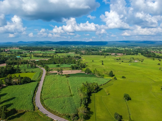 Widok z lotu ptaka wioska krajobraz w Thiland.