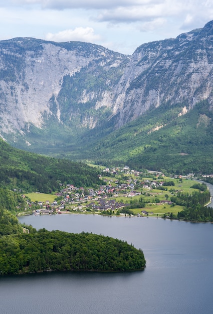 Widok Z Lotu Ptaka Wioski Hallstatt W Alpach, Austria