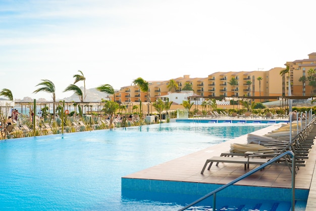 Widok z plaży hotelu Cabo San Lucas w Meksyku