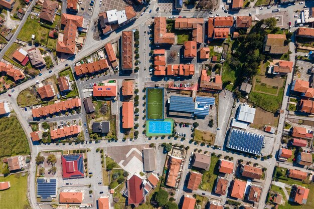 Widok z powietrza na miasto