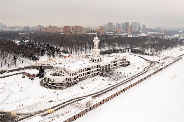 Widok z powietrza północnego terminalu rzekowego w Moskwie Rosja Terminal został zbudowany w 1937 roku