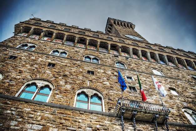 Widok z przodu Palazzo vecchio z efektem mapowania tonów hdr