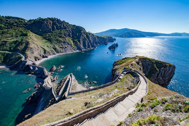 Widok Z Wysepki San Juan De Gaztelugatxe