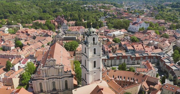 Zdjęcie widok z wysokiego kąta na krajobraz miasta