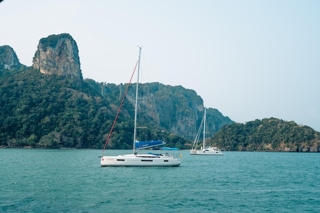 Widoki na morze i góry Ao Nang