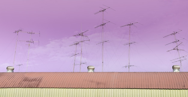 Wiele Anten Telewizyjnych Na Dachu