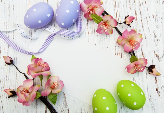 Wielkanocny tło z Easter jajek tłem