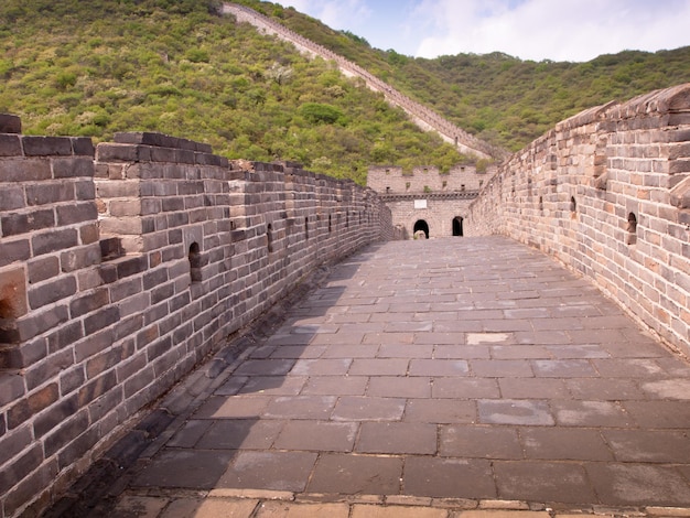 Wielki Mur Chiński na odcinku Mutianyu w pobliżu Pekinu.