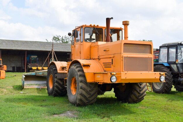 Zdjęcie wielki traktor