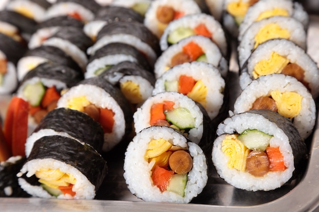 Zdjęcie wiersz sushi