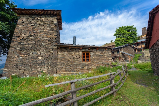 Wieś Górne Omalo I Twierdza Keselo. Podróż Do Gruzji. Kaukaz