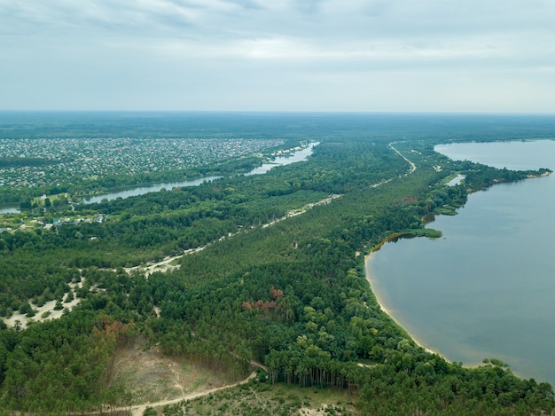 Wieś Widok Z Powietrza Widok Z Góry Na Rzekę, Las Z Lotu Ptaka,