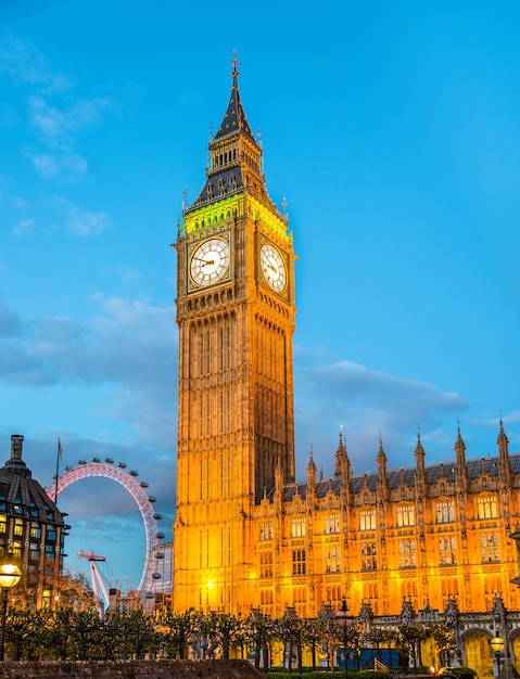 Wieża Elżbiety Pałacu Westminsterskiego (big Ben)