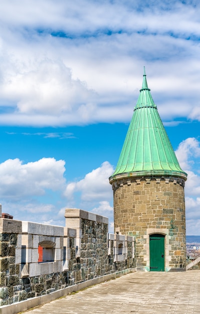 Wieża St. John Gate W Mieście Quebec - Quebec, Kanada