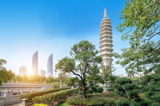 Wieża świątyni w South Putuo Temple w Xiamen