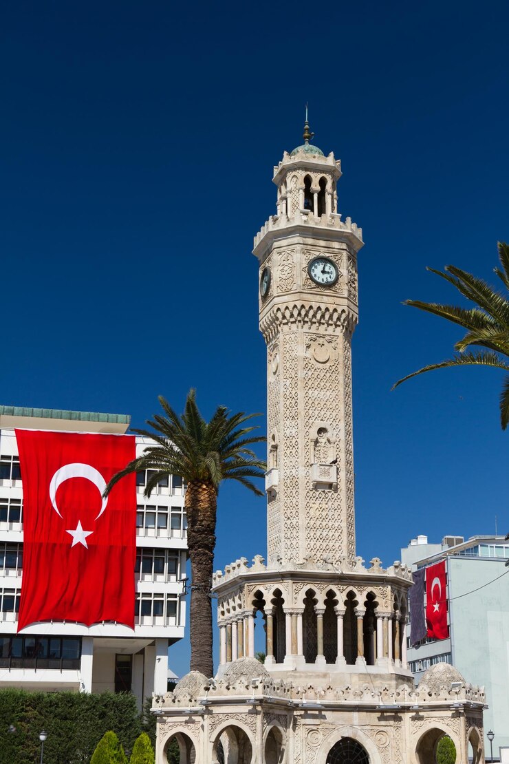 wieży zegarowej izmir