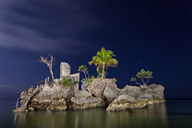 Willys rock, Boracay