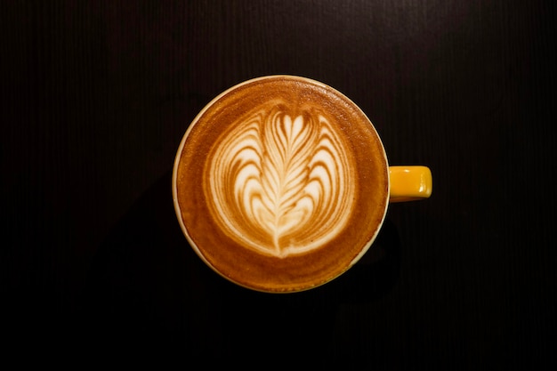 Wing Latte Art w kawiarni