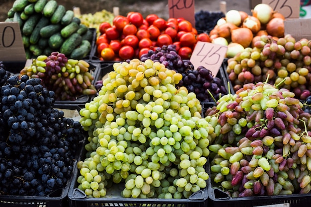 Winogrona Na Rynku Sprzedają Plony Przed świętem Dziękczynienia