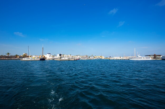 Wioska La Savina Sabina i przystań w Formentera