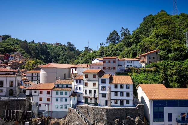 Wioska rybacka Cudillero w Asturii w Hiszpanii