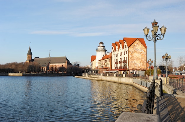 Wioska rybna w Kaliningradzie stylizowana architektura przedwojennego Królewca i budowane budynki w stylu niemieckim, Kaliningrad, Rosja