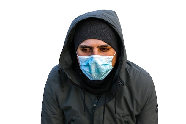 Wirus epidemiczny. Mężczyzna w masce kaszel. Na białym tle. Przypadki niebezpiecznego szczepu grypy. Epidemia choroby. Pojęcie problemu zdrowotnego.
