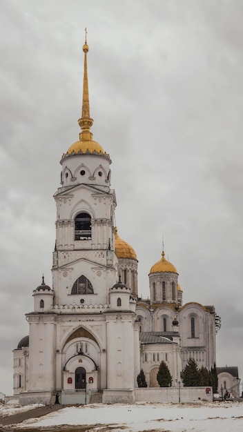 Wizerunek Starego Kościoła Pozłacany W Kopule