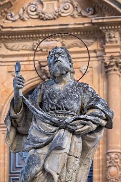 Włochy Sycylia Modica Prowincja Ragusa Katedra św. Piotra barokowa fasada i pomnik religijny XVIII w. p.n.e.