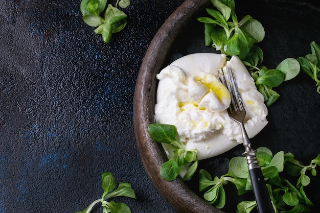 Włoski ser burrata