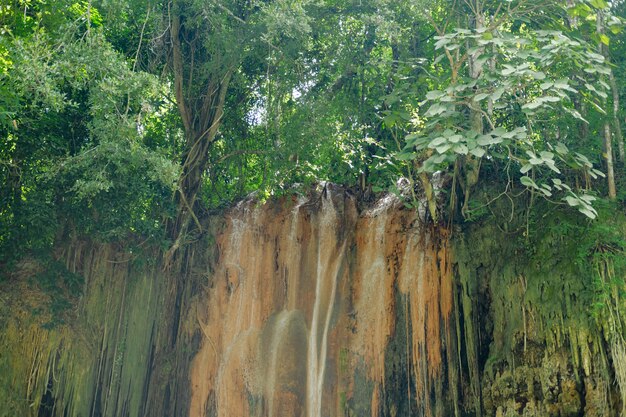 Wodospad Phu Sang, Phayao, Tajlandia. Krajobraz przyrody.