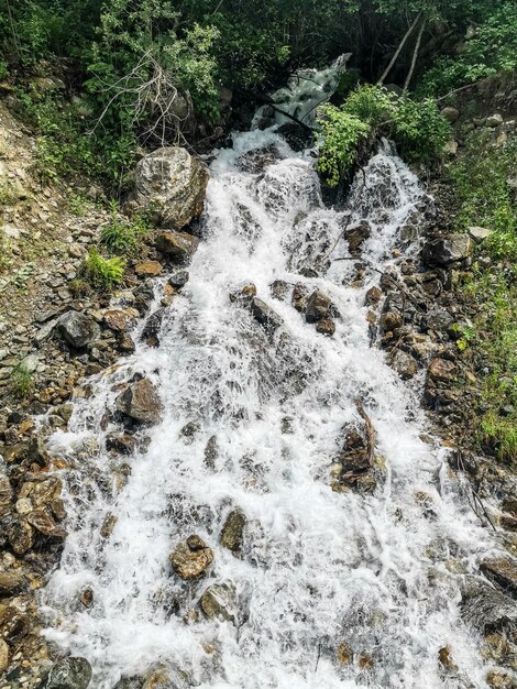 Wodospad W Wąwozie Rzeki Cherek W Okolicach Traktu Usztulu Kaukaz Czerwiec 2021