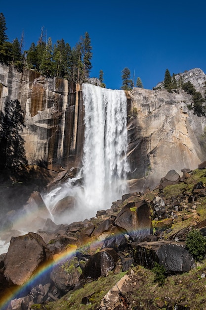 Wodospady wiosenne w Yosemite NP