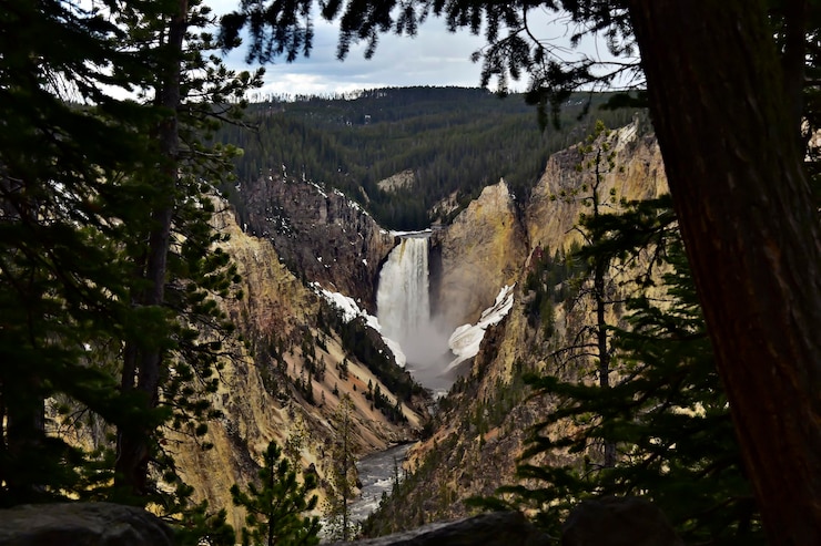 Zdjęcie wodospady yellowstone